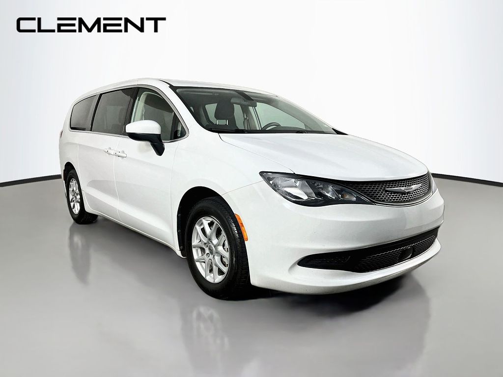 2022 Chrysler Voyager LX Fleet