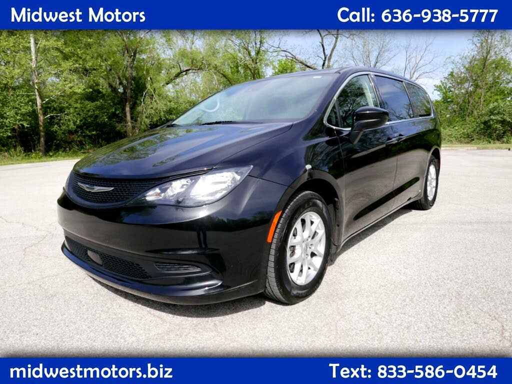 2022 Chrysler Voyager LX Fleet