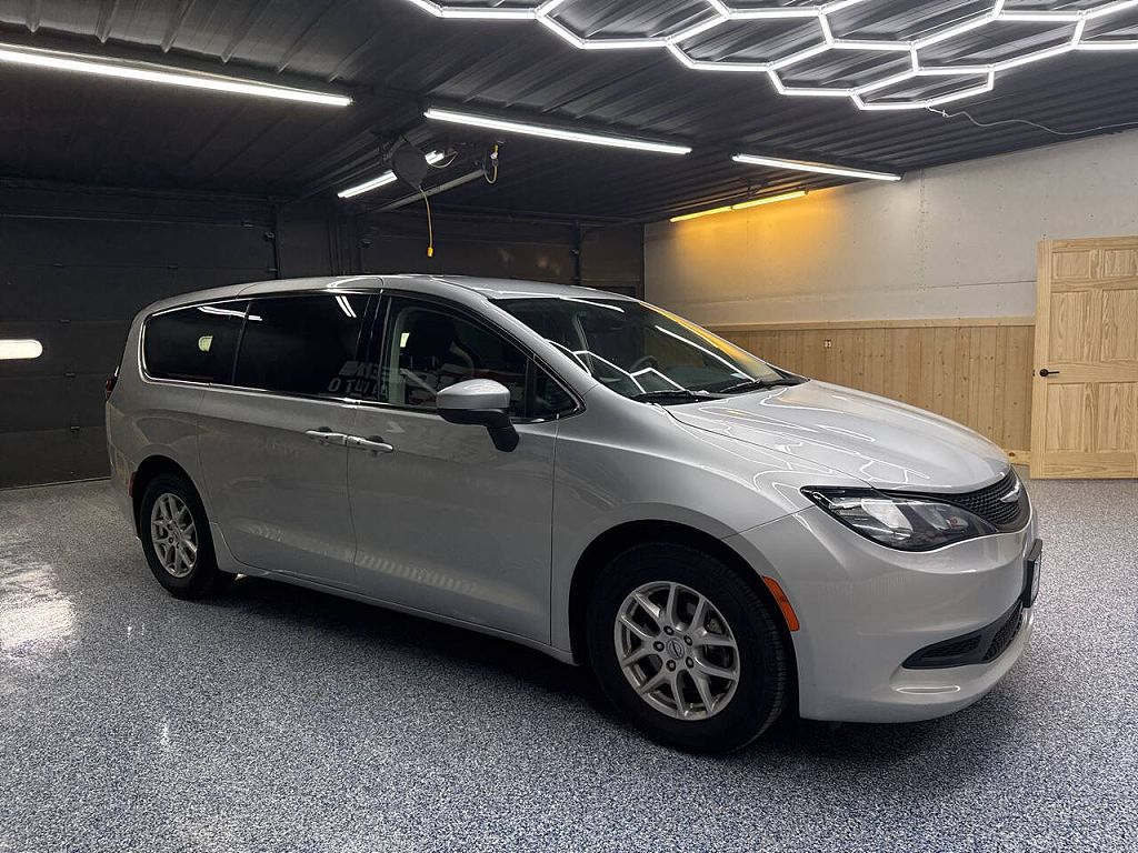 2023 Chrysler Voyager LX Fleet