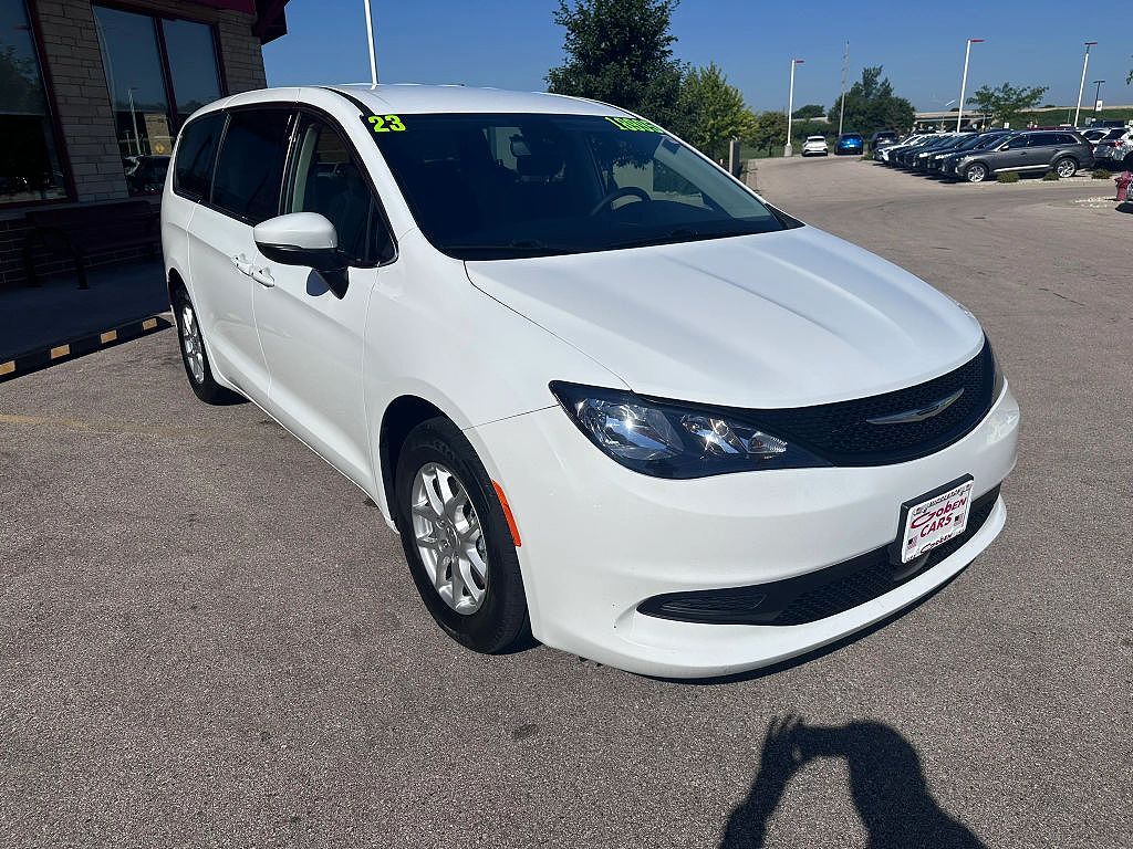2023 Chrysler Voyager LX Fleet