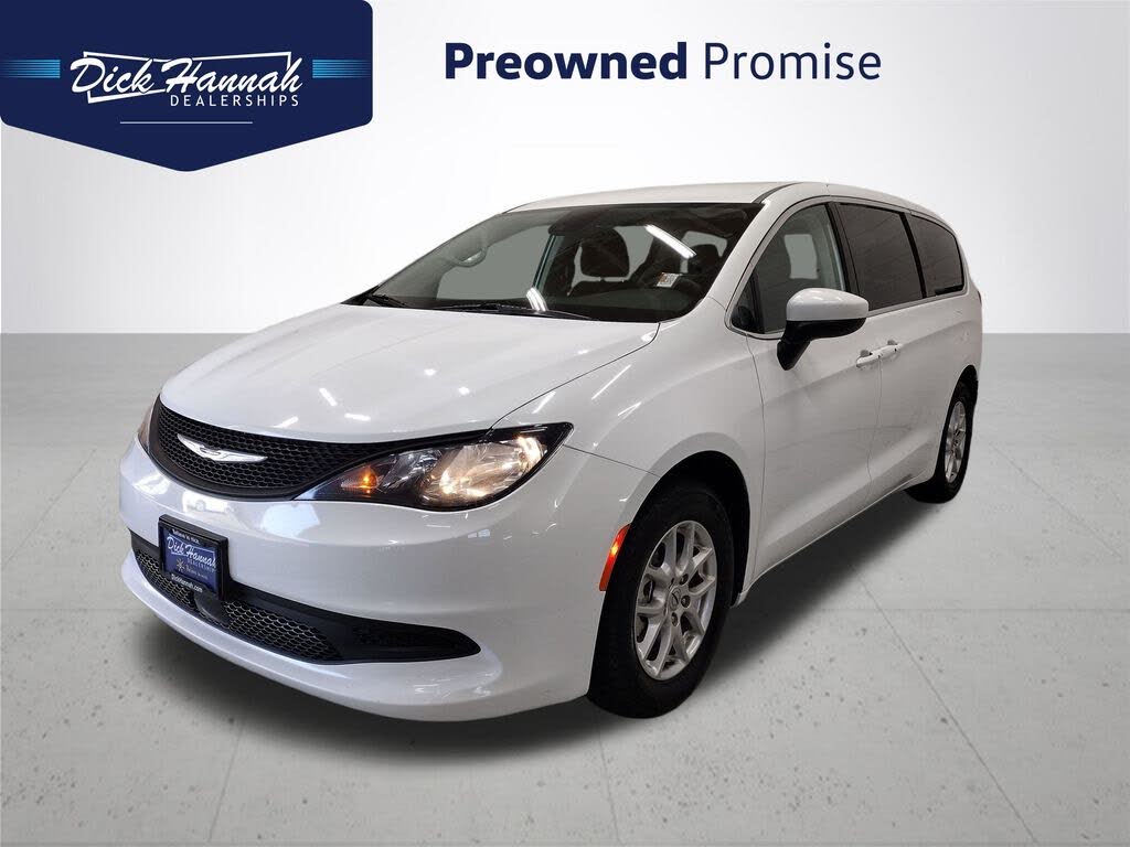 2023 Chrysler Voyager LX Fleet