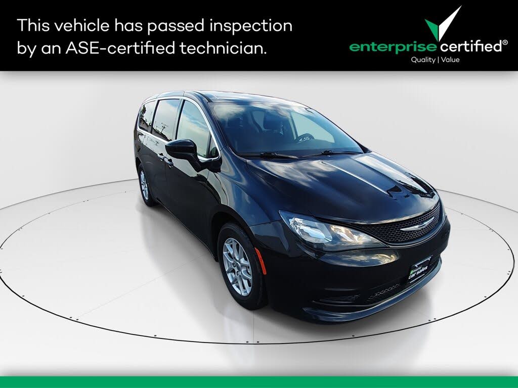 2022 Chrysler Voyager LX Fleet