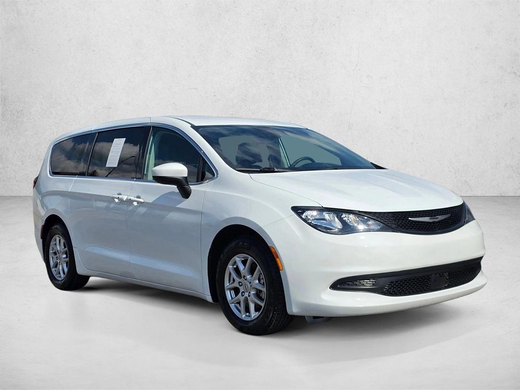 2023 Chrysler Voyager LX Fleet