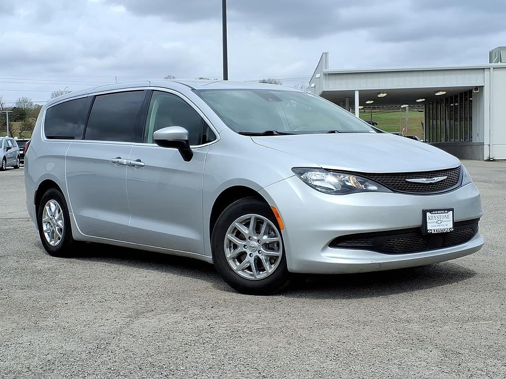 2023 Chrysler Voyager LX Fleet