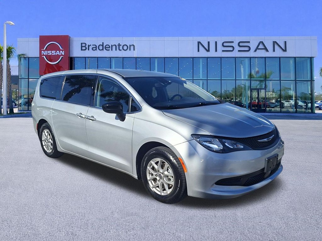 2024 Chrysler Voyager LX Fleet