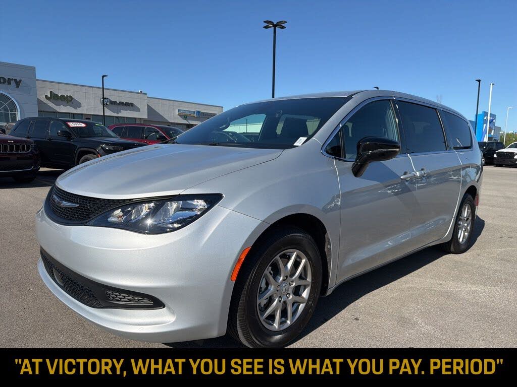 2026 Chrysler Voyager LX