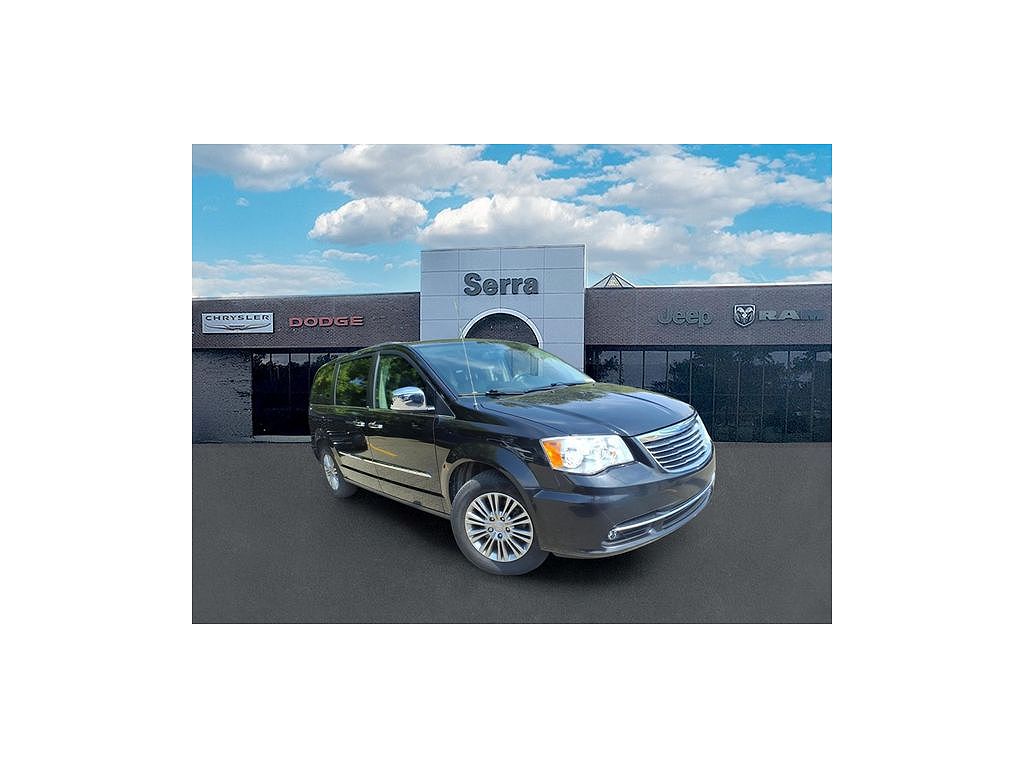 2013 Chrysler Town & Country Touring-L