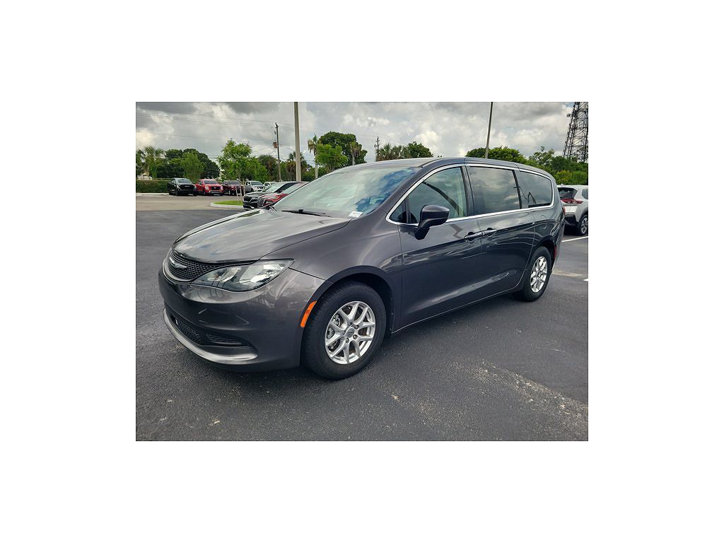 2023 Chrysler Voyager LX Fleet