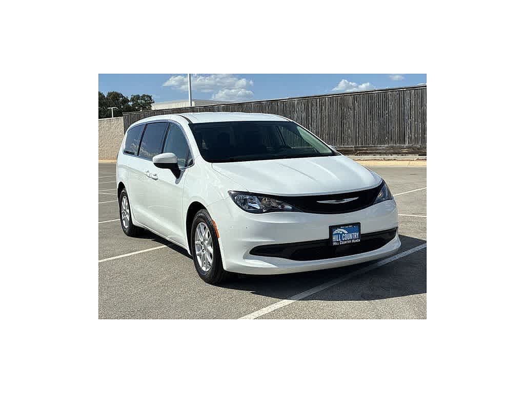 2023 Chrysler Voyager LX Fleet