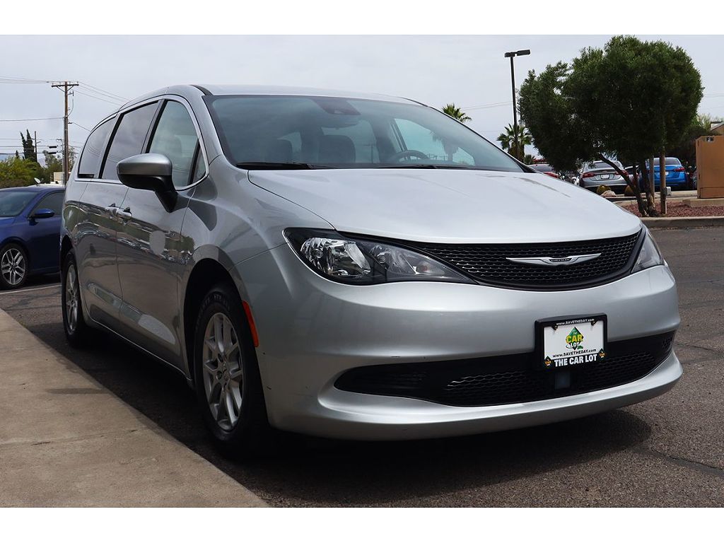 2023 Chrysler Voyager LX Fleet