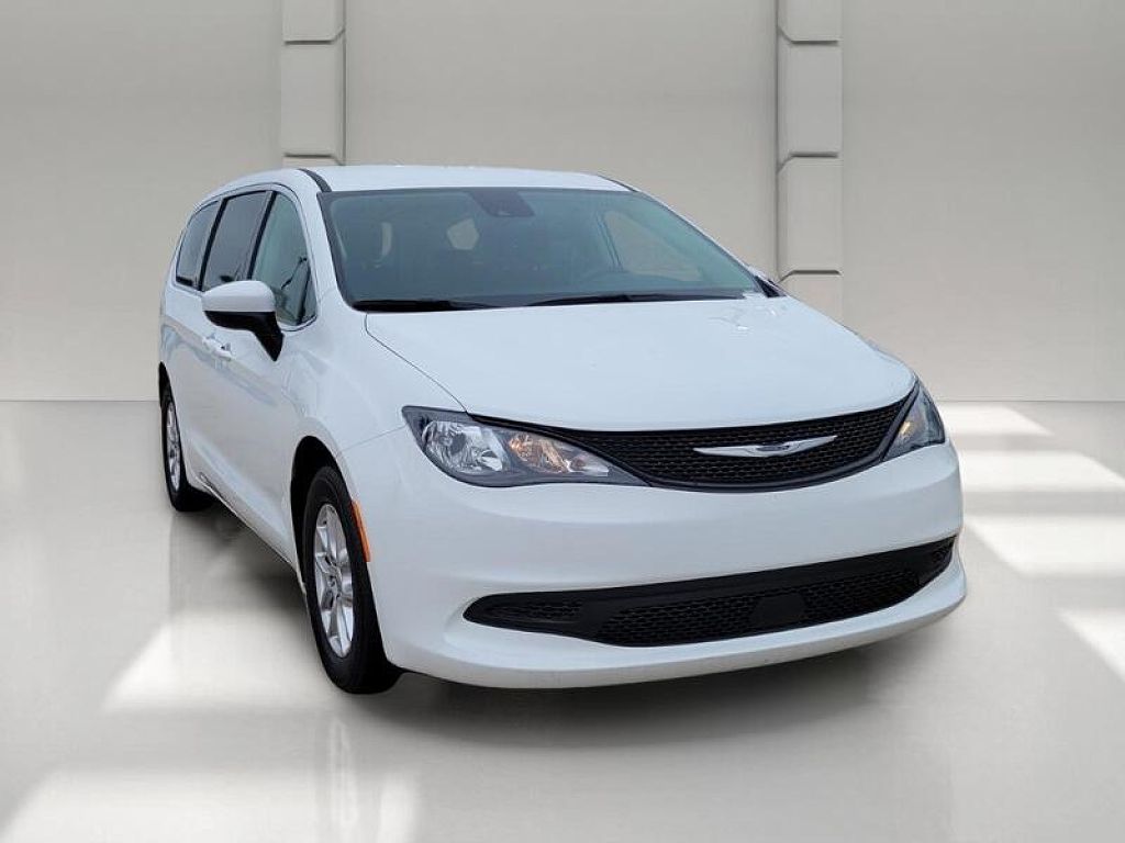 2023 Chrysler Voyager LX Fleet