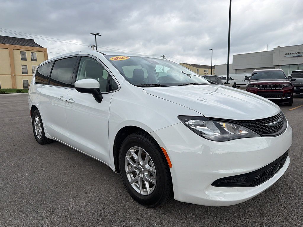 2023 Chrysler Voyager LX Fleet