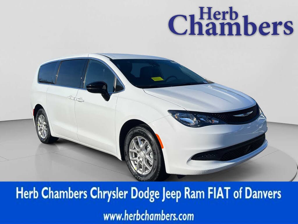 2026 Chrysler Voyager LX