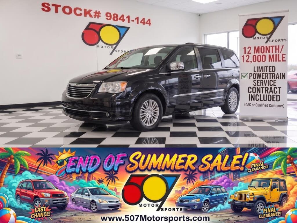 2014 Chrysler Town and Country Touring-L