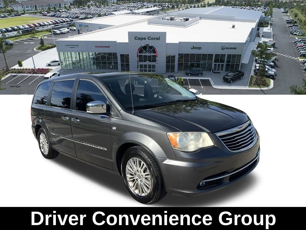 2014 Chrysler Town & Country Touring-L