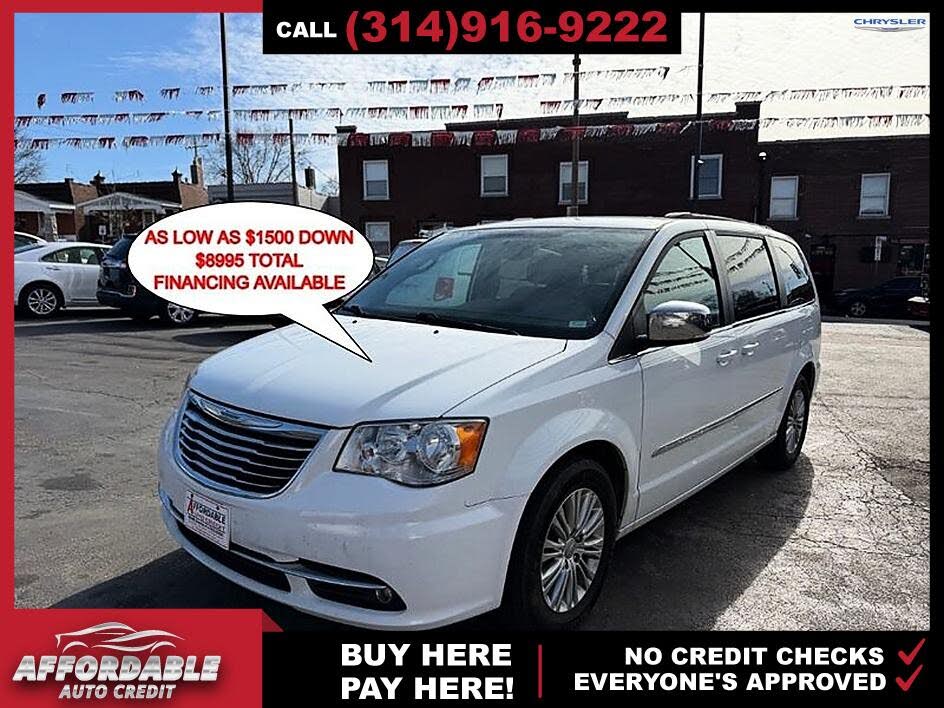 2015 Chrysler Town and Country Touring-L