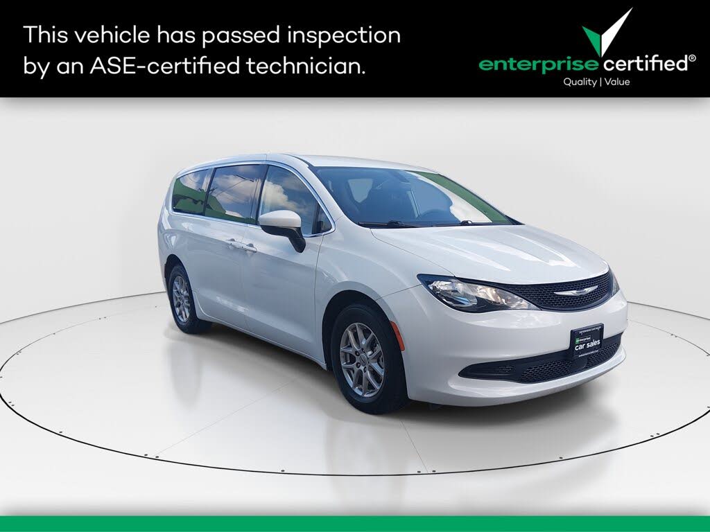 2022 Chrysler Voyager LX Fleet