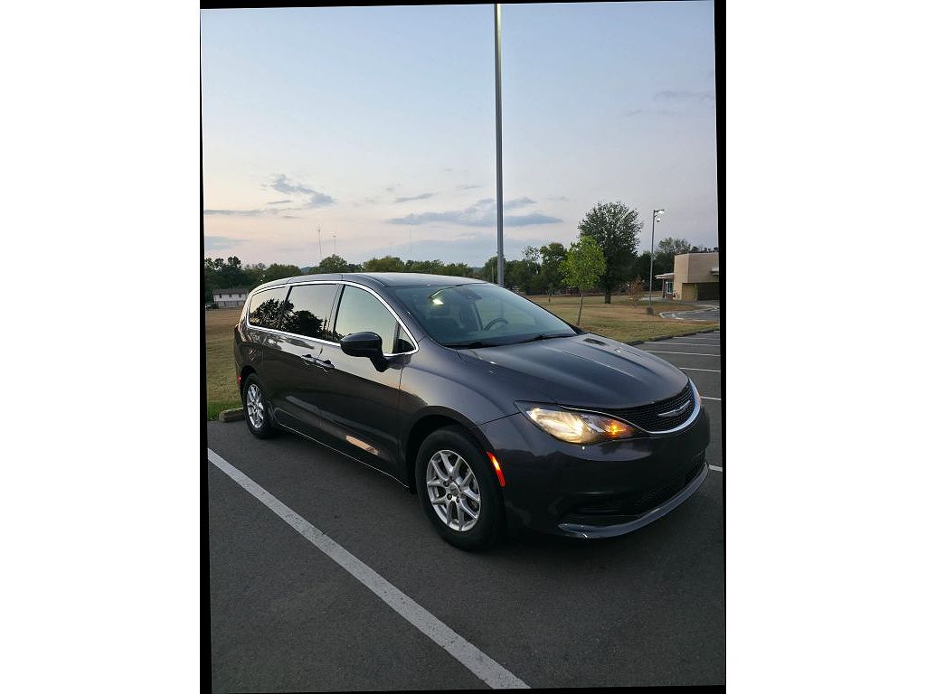 2023 Chrysler Voyager LX Fleet