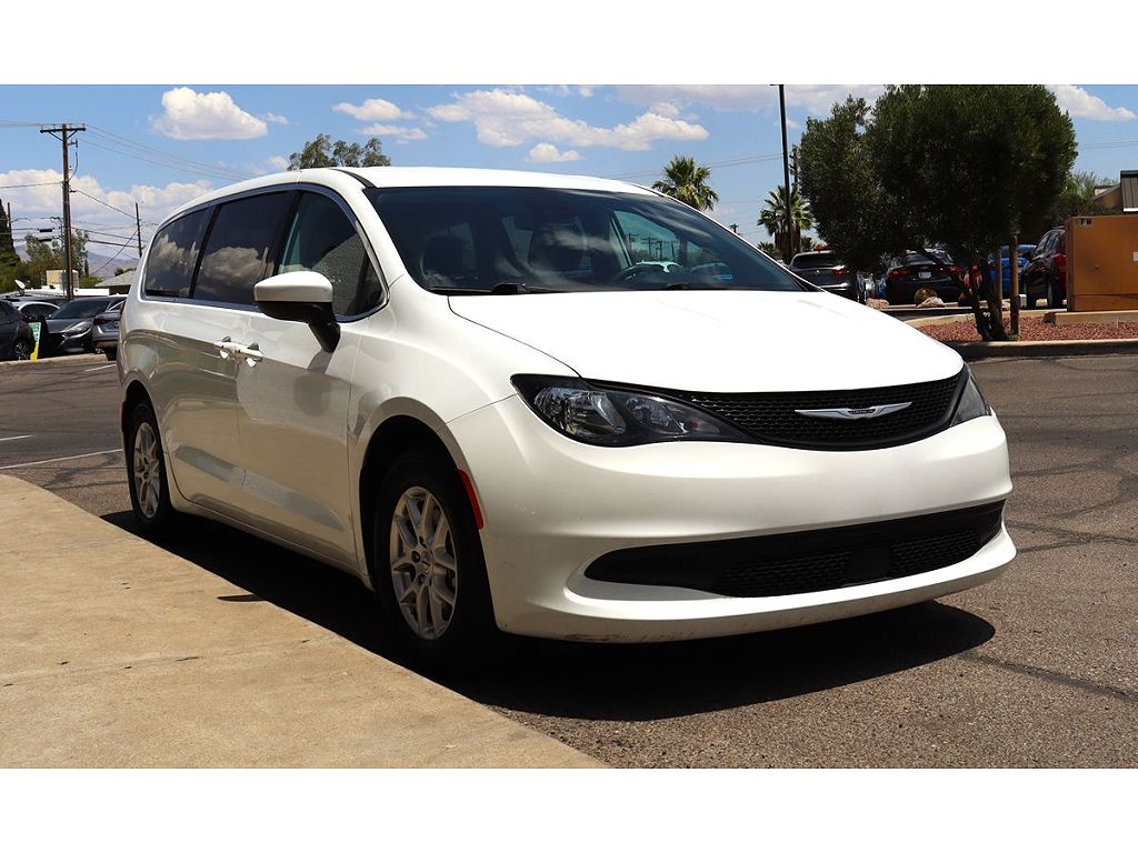 2023 Chrysler Voyager LX Fleet