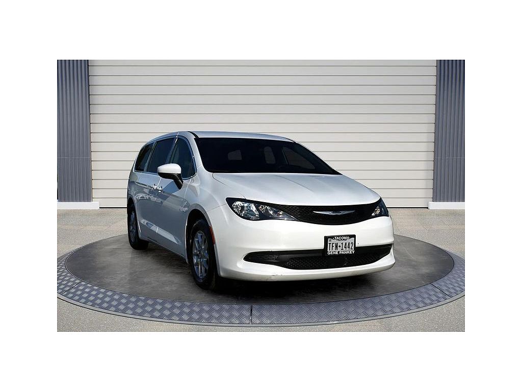 2023 Chrysler Voyager LX Fleet