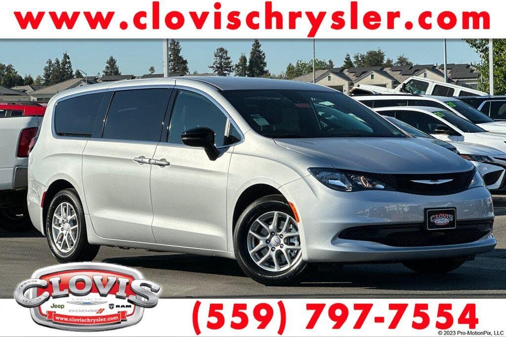 2026 Chrysler Voyager LX
