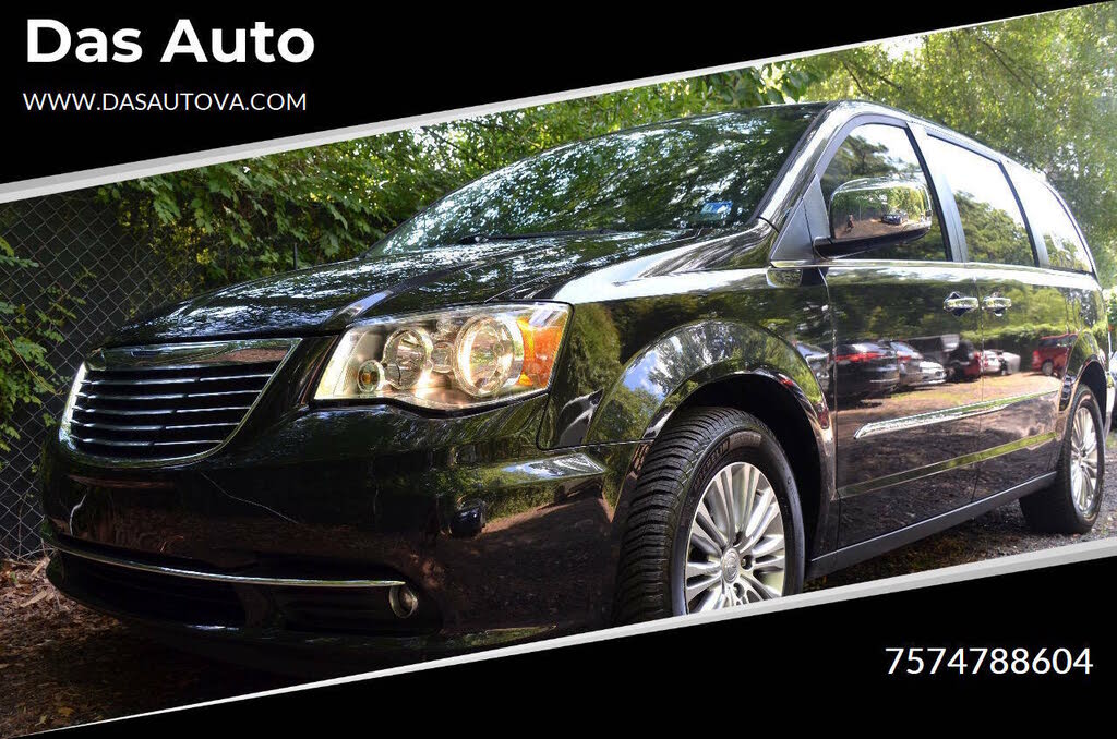 2015 Chrysler Town and Country Touring-L