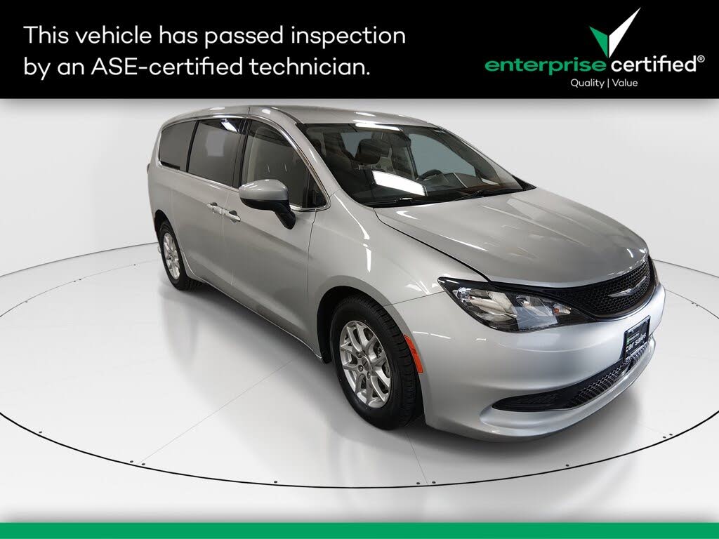 2022 Chrysler Voyager LX Fleet
