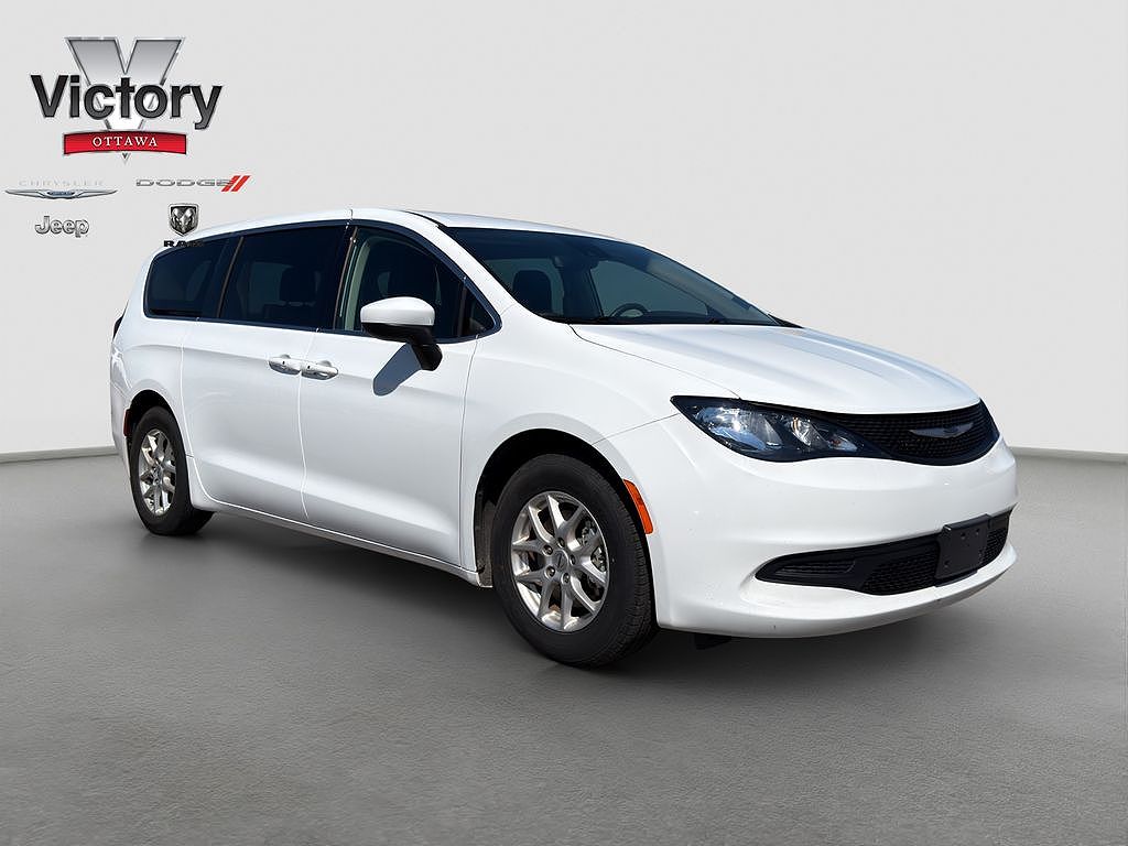 2023 Chrysler Voyager LX Fleet