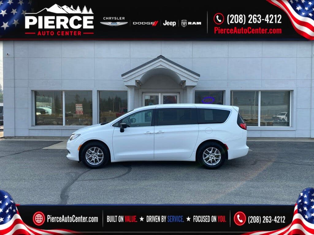 2024 Chrysler Voyager LX Fleet