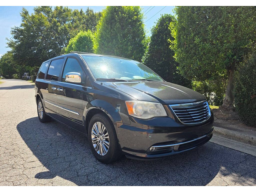 2015 Chrysler Town & Country Touring-L