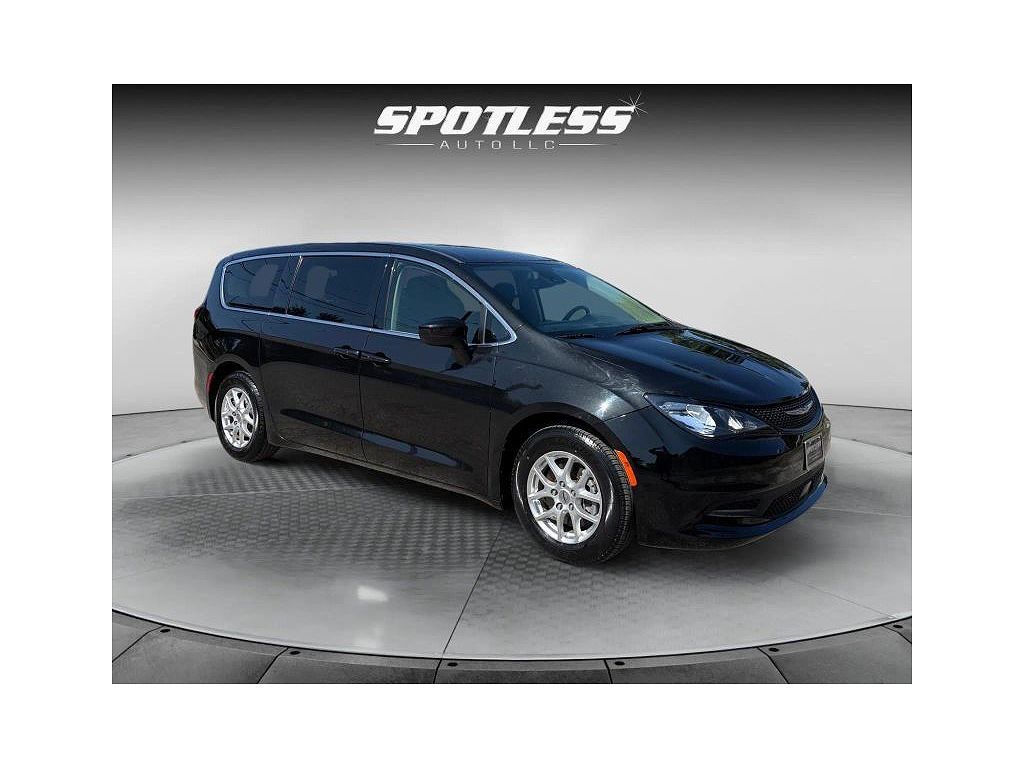 2022 Chrysler Voyager LX Fleet