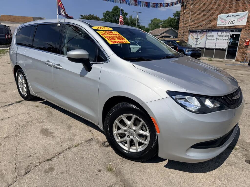 2022 Chrysler Voyager LX Fleet