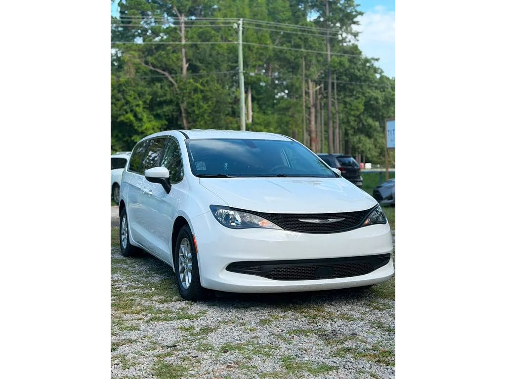 2022 Chrysler Voyager LX Fleet