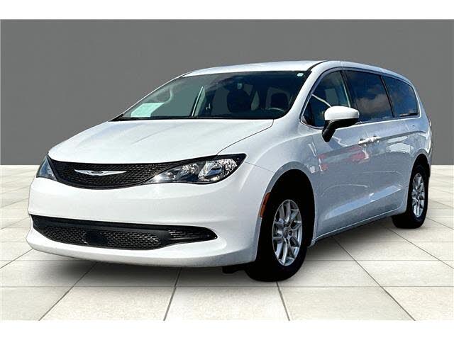 2023 Chrysler Voyager LX Fleet