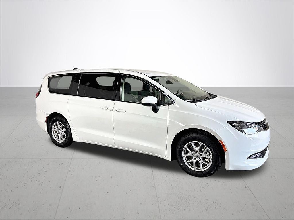 2023 Chrysler Voyager LX Fleet