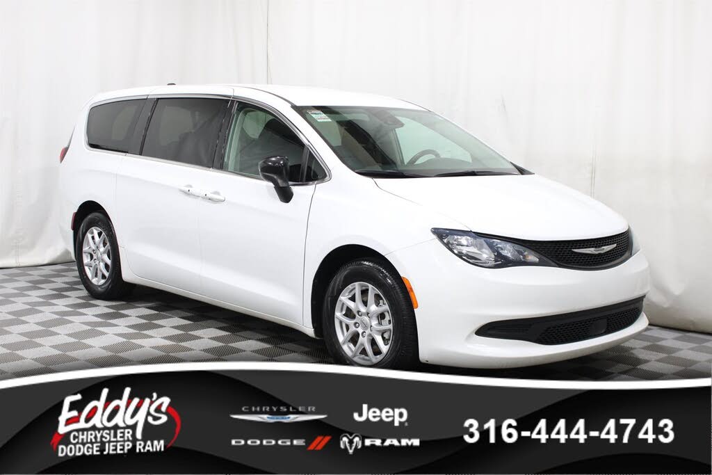 2024 Chrysler Voyager LX Fleet
