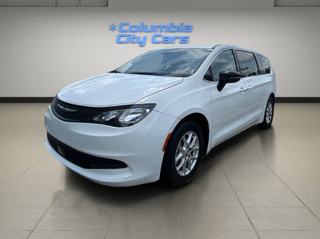 2024 Chrysler Voyager LX Fleet