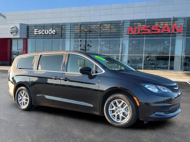 2024 Chrysler Voyager LX Fleet