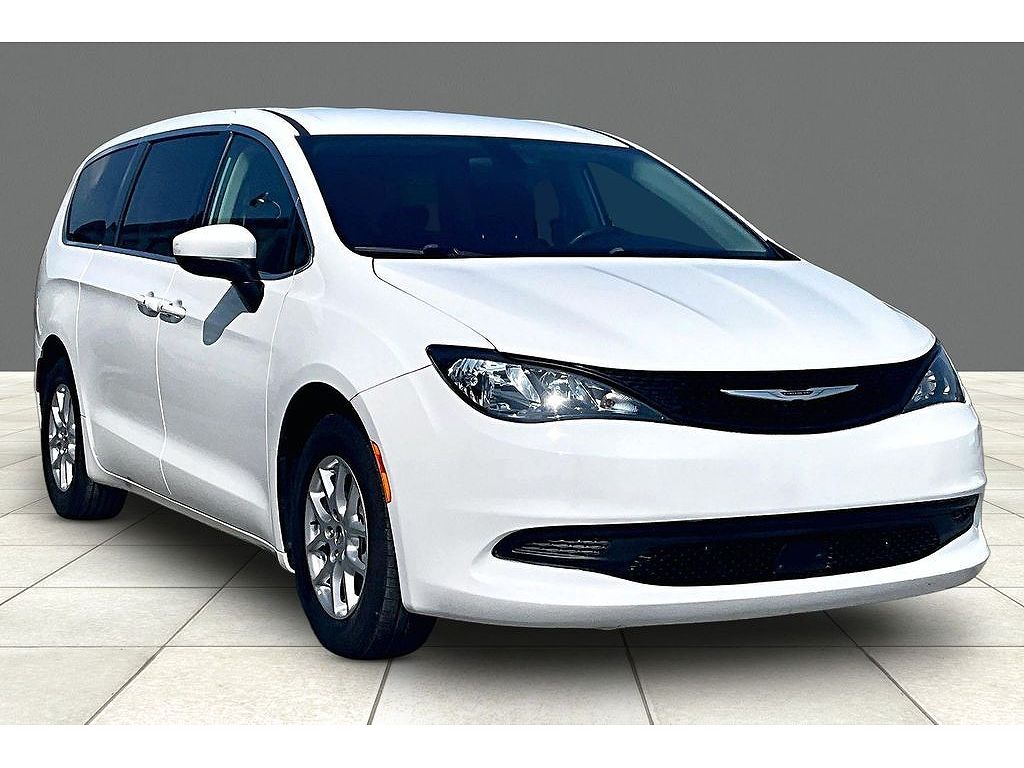 2022 Chrysler Voyager LX Fleet