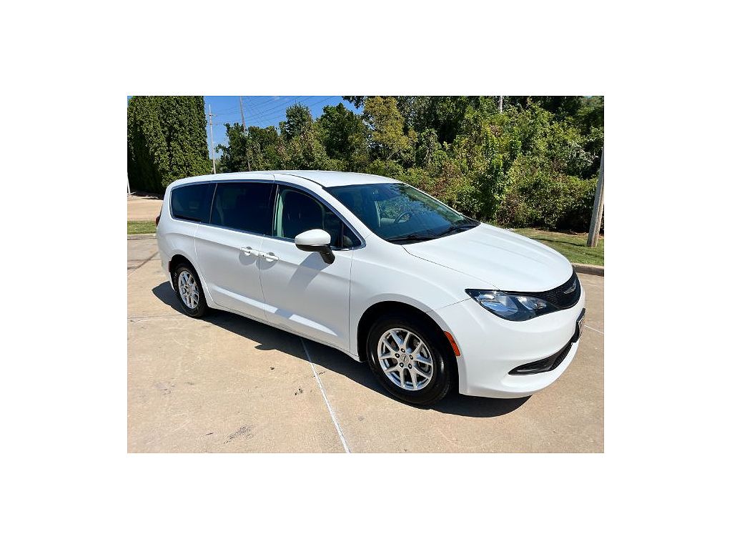 2023 Chrysler Voyager LX Fleet