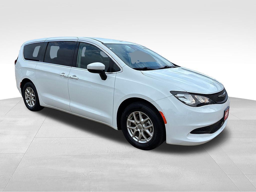 2023 Chrysler Voyager LX Fleet