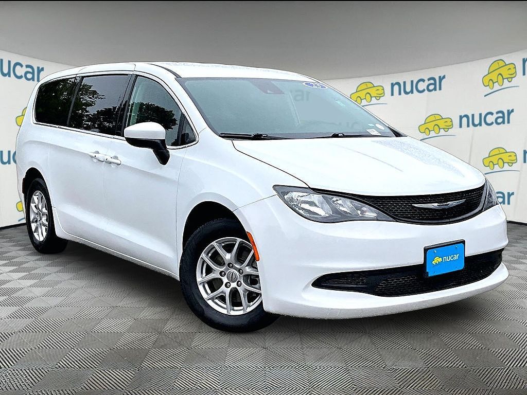 2023 Chrysler Voyager LX Fleet
