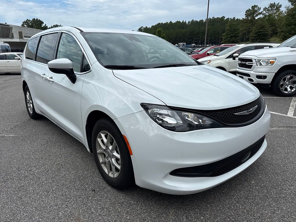 2023 Chrysler Voyager LX Fleet