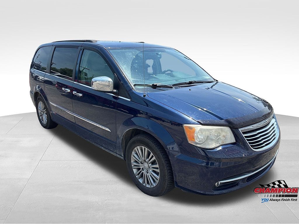 2014 Chrysler Town & Country Touring-L
