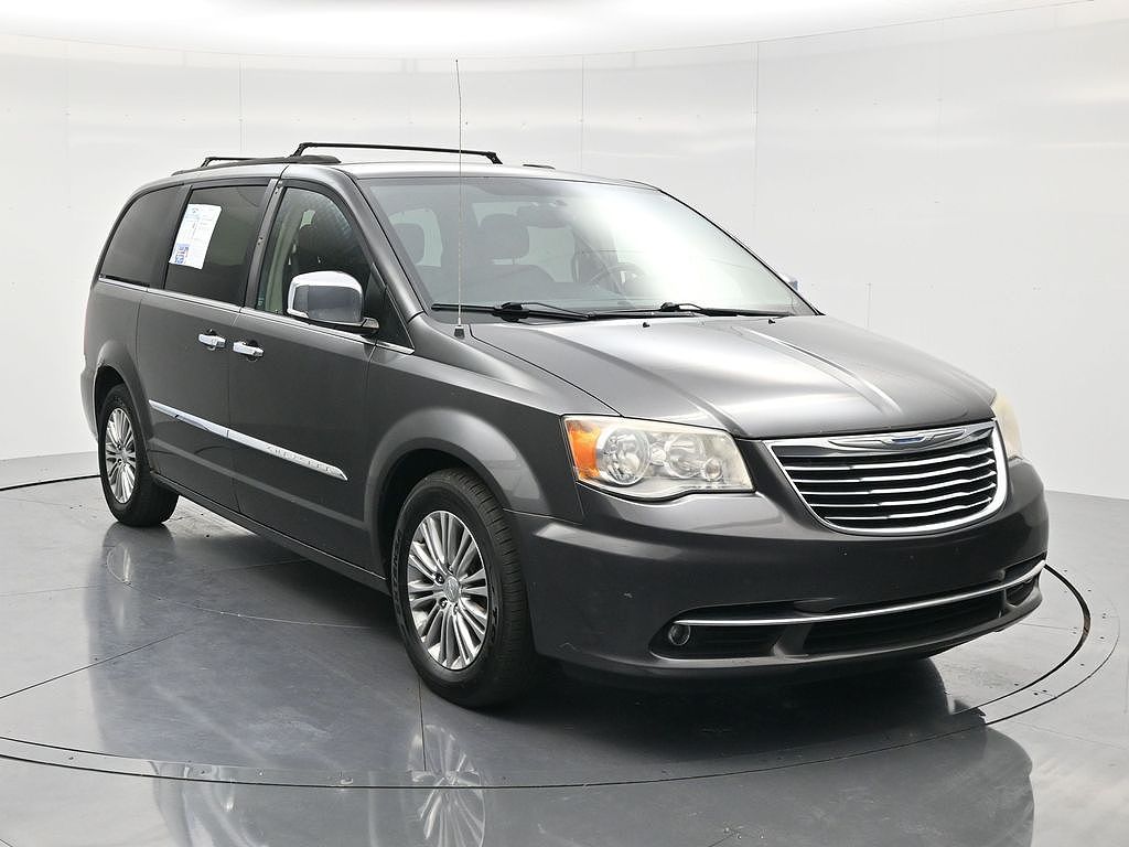 2015 Chrysler Town & Country Touring-L