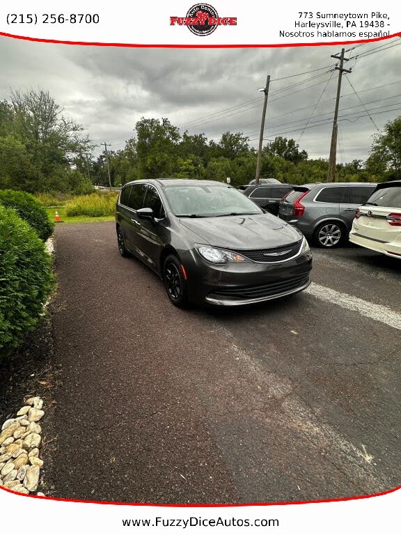 2020 Chrysler Voyager LX