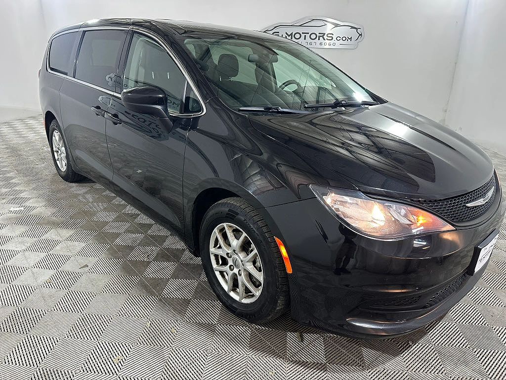 2021 Chrysler Voyager LX