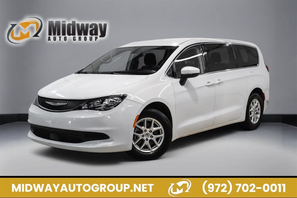2022 Chrysler Voyager LX Fleet