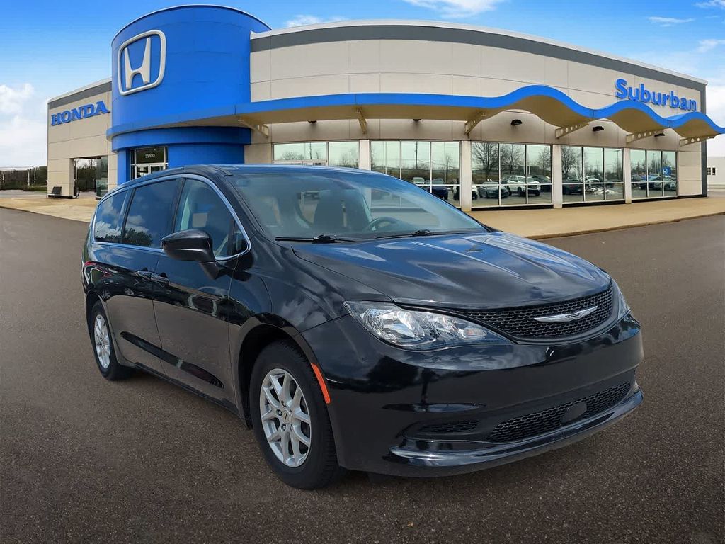 2022 Chrysler Voyager LX Fleet