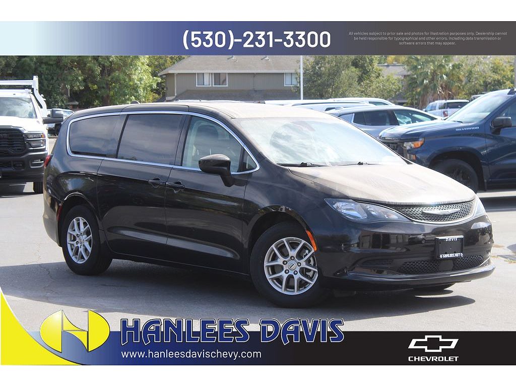 2023 Chrysler Voyager LX Fleet